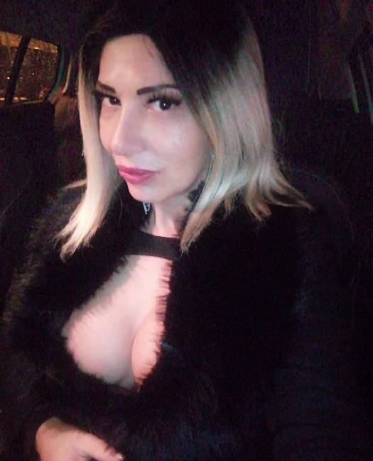 Rainha do exibiocismo https://onlyfans.com/kassandratuga image 2