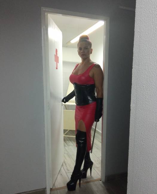 MISTRESSDOMINIK ESTA SEMANA EM LISBOA