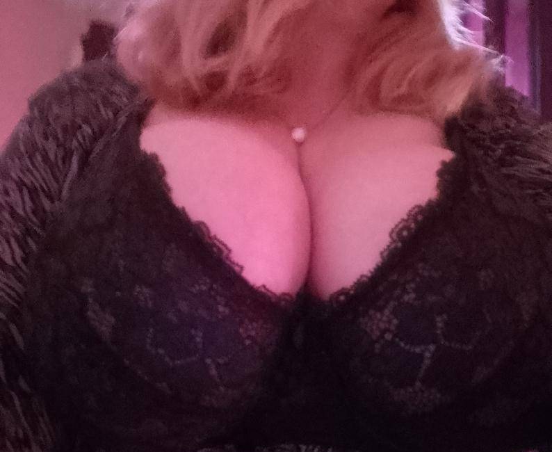 MASSAGEM RELAX. .LORINHA DE LESTE MEIGINHA image 2