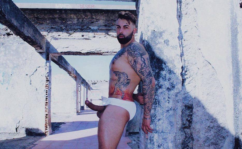 Bom macho sempre pronto dotado xxl image 1