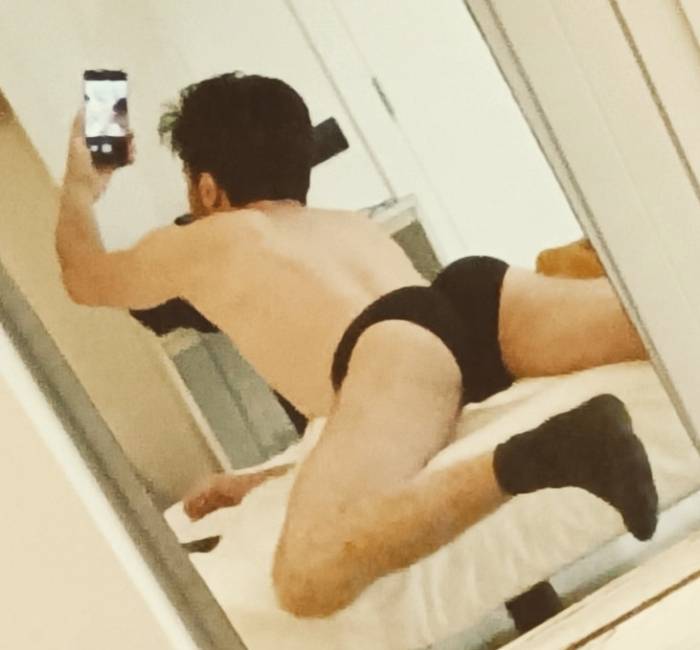 Começa com Massagem relaxante mas ...