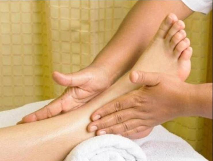 FADA DAS MÃOS MACIAS MASSAGEM RELAXANTE. image 2