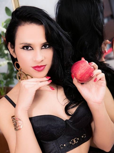 Jade Lopes( Trans 920721685)