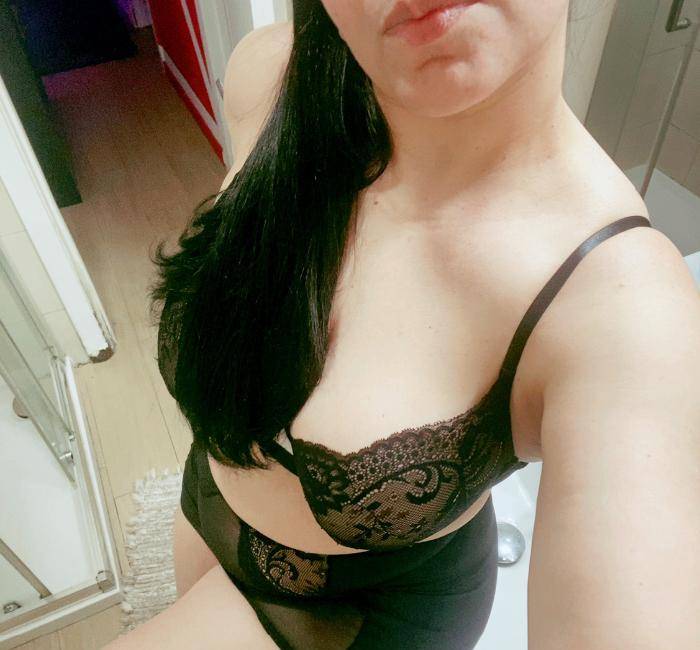 Menina nas mercês 969310808 ❤️ image 1