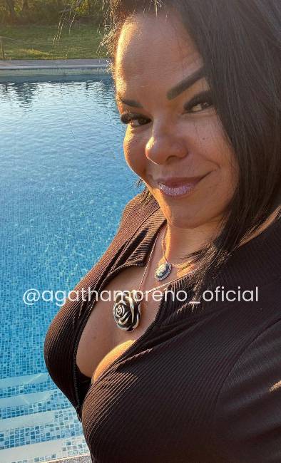 DAMA NA SOCIEDADE E PUTA NA CAMA! PORNO ÀGATHA MORENO image 2