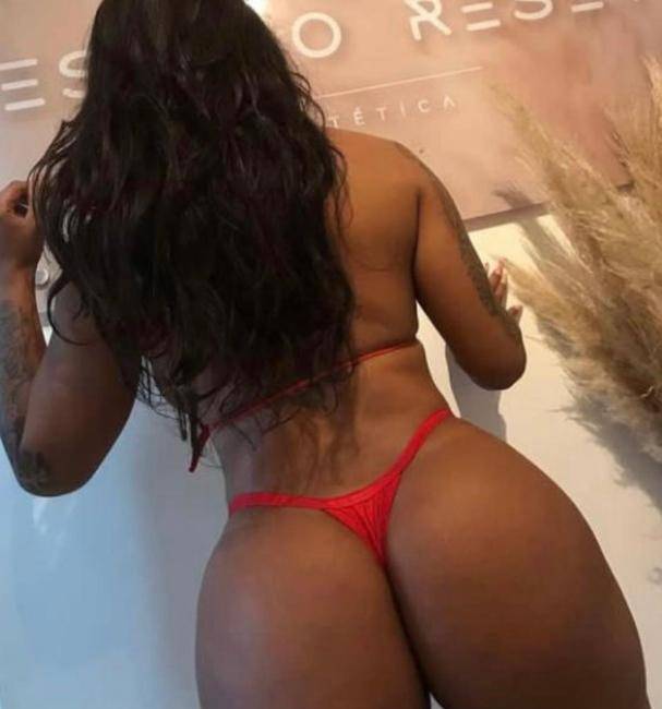 VILA CONDE AFRICANA SEXY COM MUITA TESAO