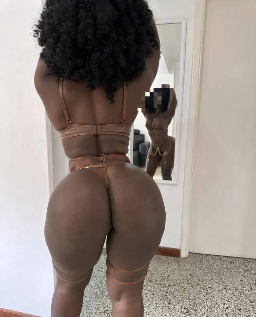 Nany 18 anos fresquinha também faço deslocações image 1