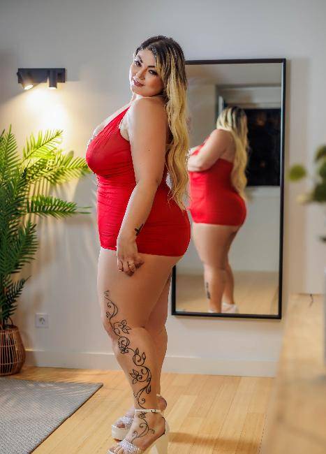 Rabuda Meiguinha e safada adora leitinho image 1