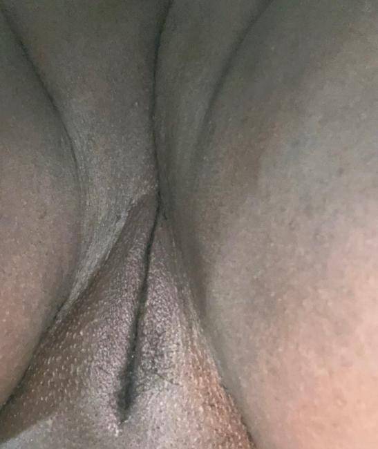 Vem provar essa coninha preta
