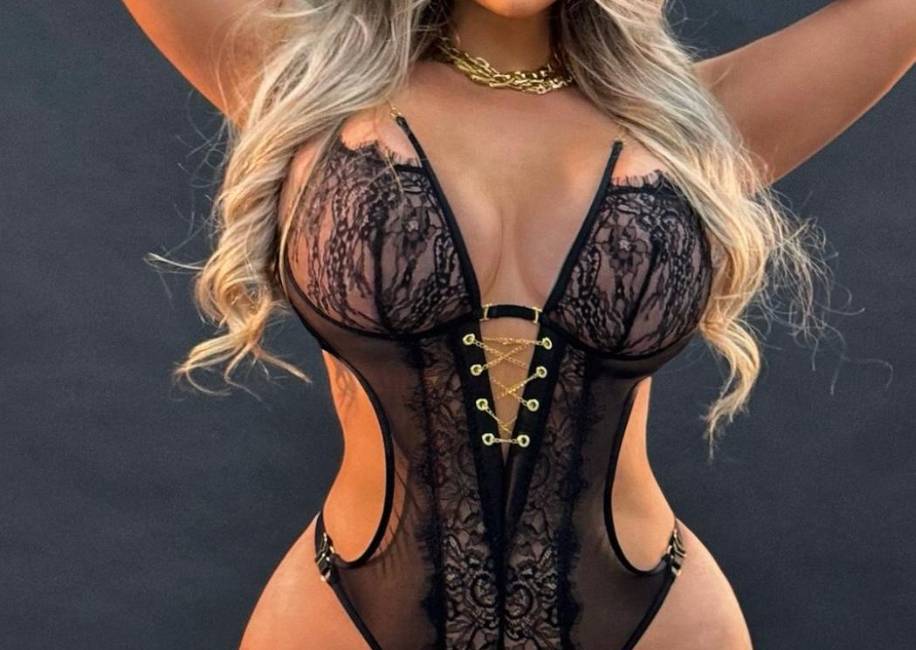 1 vez loira  mega Novidade    913678684