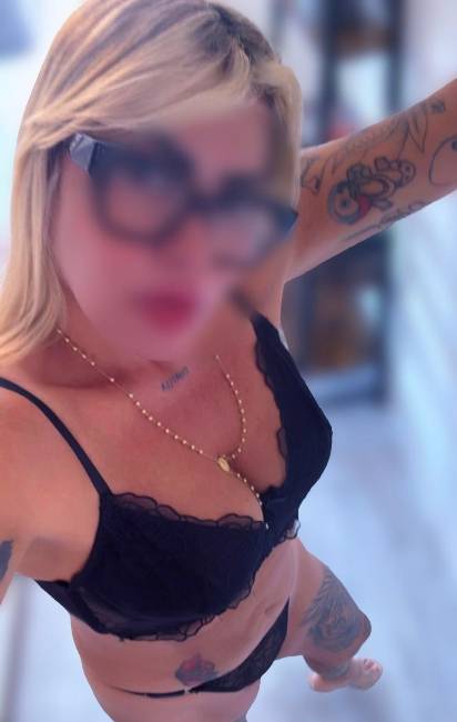 Loirinha rainha da putaria. Recem chegada