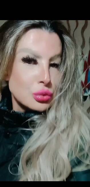 BELA MULHER TRANS COMPLETA BEM DISPOSTA BEM ATIVA image 2