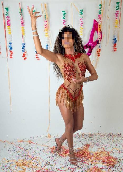 Helena Pink mulata adoro fazer um Anal não importa o tamanho image 2