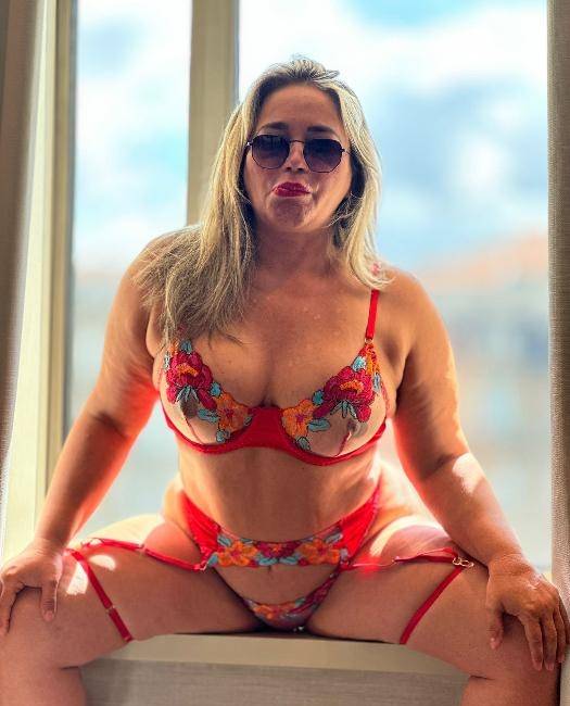 Massagens relaxante, sensual e erótica. image 1