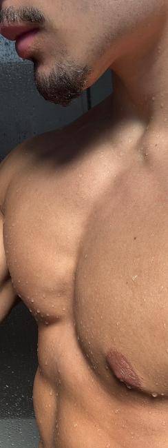 Massagens (desportiva, relaxante, naturista, sensual, tântri