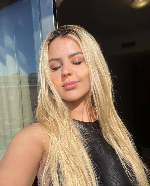 Julia Andrade