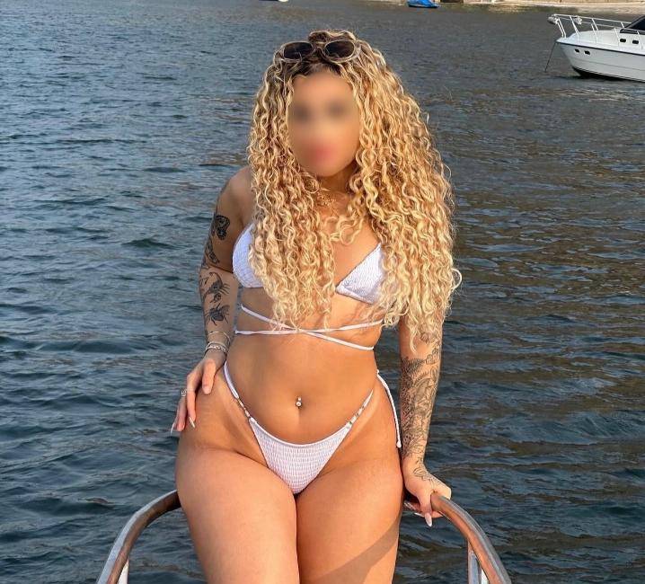 SUA PUTINHA PREFERIDA FOTOS 100% REAL