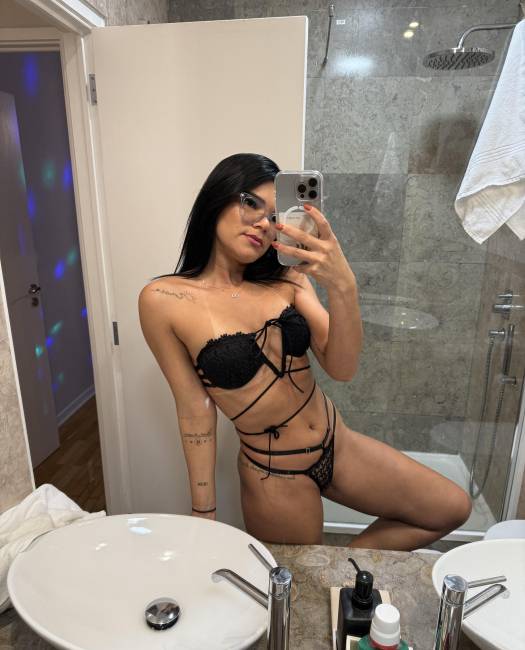 Allana  safadinha
