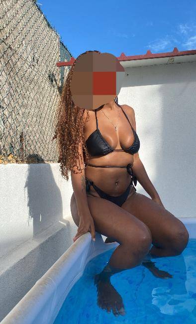 Laura Mulata Quente