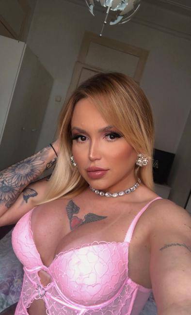 My Oliver trans feminina ! Apenas uma semana …