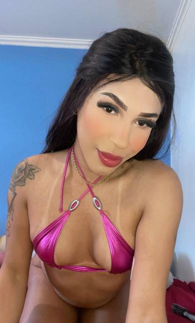IZABELLE UMA PUTA BEM SAFADA ONLINE 24 HORAS VEM GOZAR