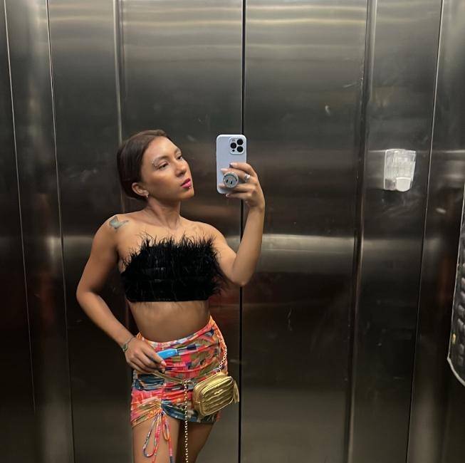 Luana disponível 24 horas  ligação, WhatsApp e SMS.