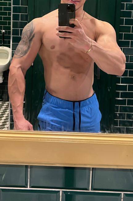 Latino fit69 image 2