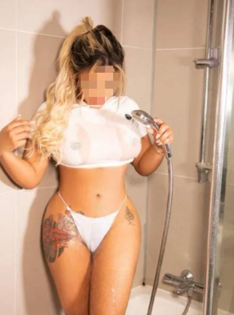 Bela Aguiar Loira safadinha image 2