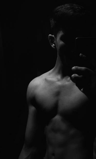 22 Anos Novinho HETERO p/ Mulheres
