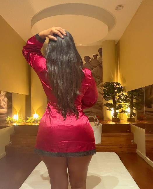 Ana Fotos Reais
