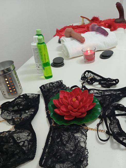 INTIMATE SENSUAL BODY TO BODY MASSAGE WITH ORAL image 1