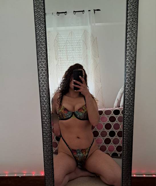 PORTUGUESA QUENTE E OUSADA ADORO MINETE