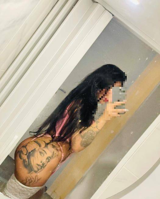 Emily cona quente FOTOS REAIS image 1