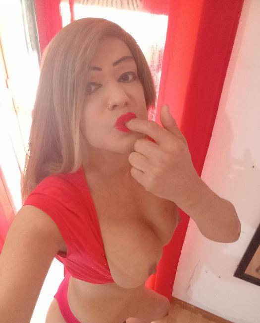 Gatinha louca pra mamar 939344125