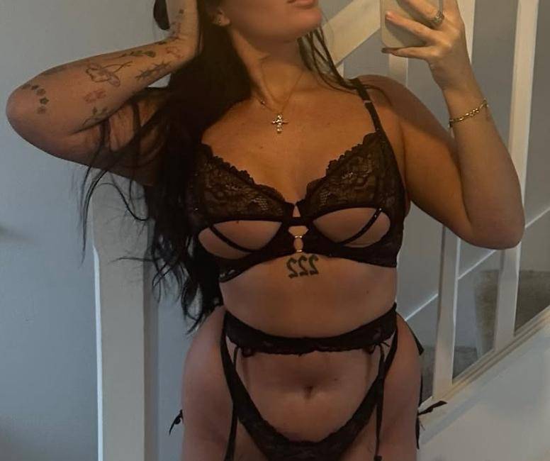 Ritinha portuguesa ORAL PERFEITO!!!! image 1