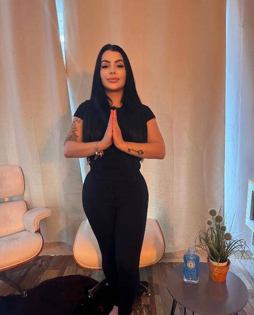 LARISSA MASSAGEM image 2
