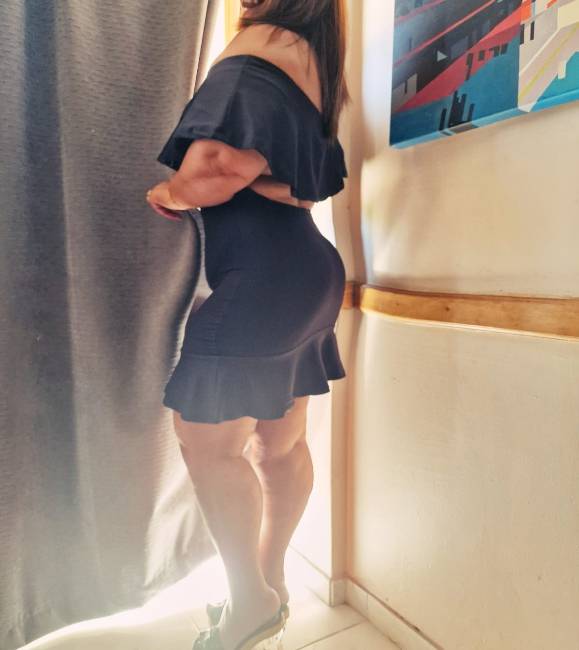 40t0na gordinha cheirosa❣️❣️uma delícia de mulher ..