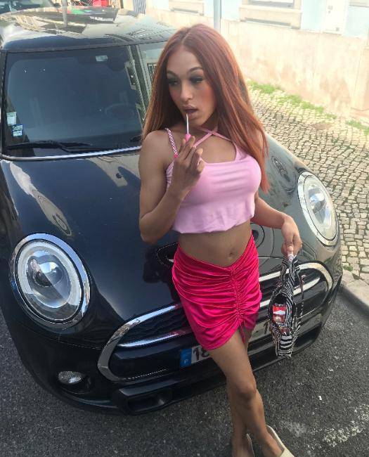 PORTUGUESA IRINA NOVINHA XXL image 1