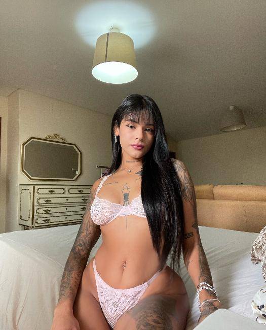 ❤️ ninfeta quente e apertadinha te esperando ❤️