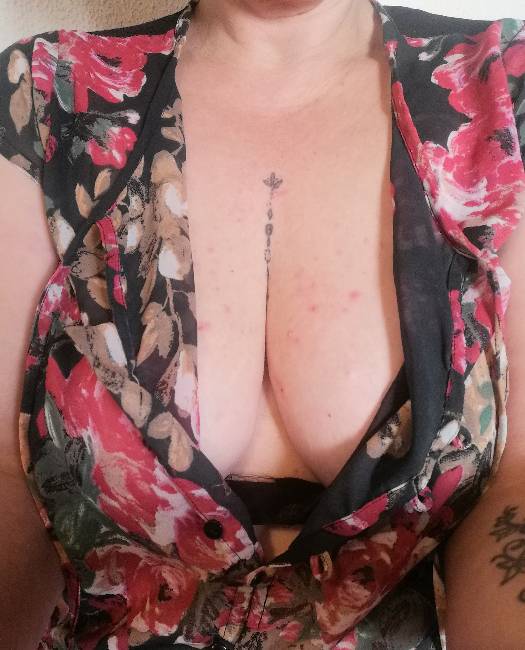Mulherão sexy madura com tesão tuga❤️40bjos, DESLOCAÇÕES tb image 1