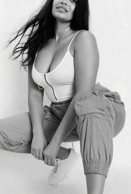 1 vez. Morena gostosa e sexy image 2