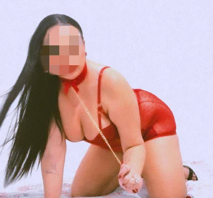 sua putinha brasileira image 1