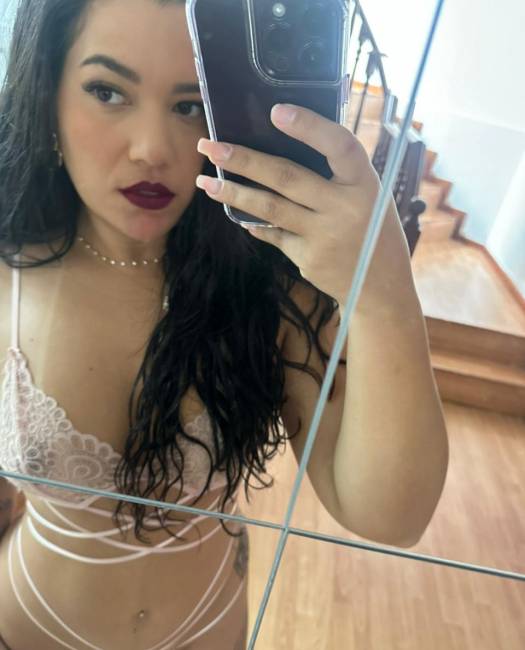 Sua menina gostosa image 2