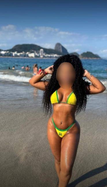 Morena olhos verdes novidade absoluta image 1