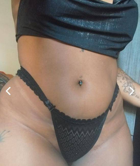 Brasileira rabuda do Oral guloso e cona quente image 2
