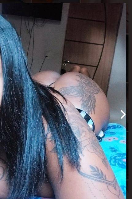 Brasileira rabuda do Oral guloso e cona quente image 1