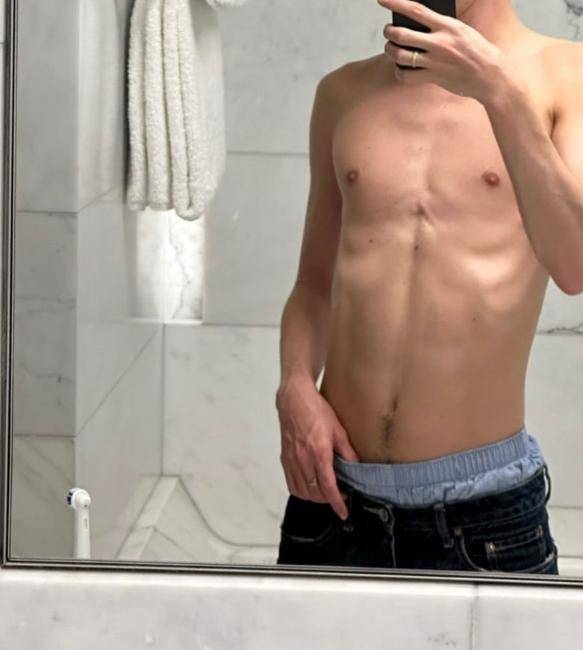 Jovem acompanhante