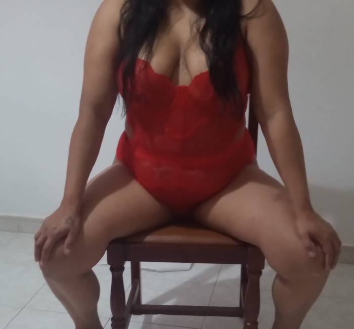 Morena mãe solteira